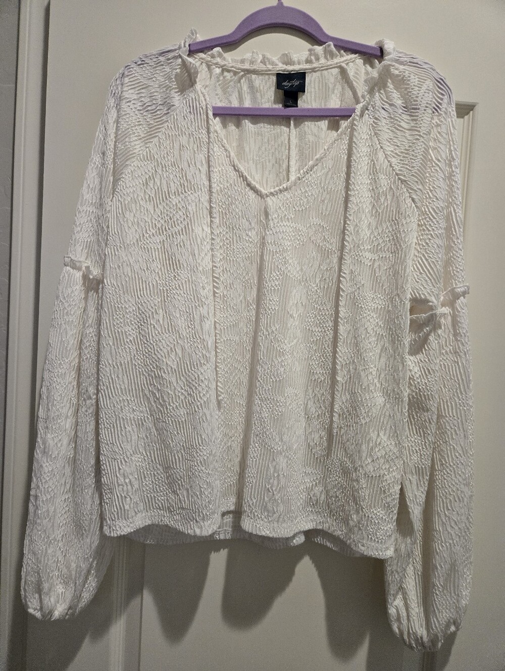 Daytrip White Textured Tie-Front Peasant Blouse, Size Large